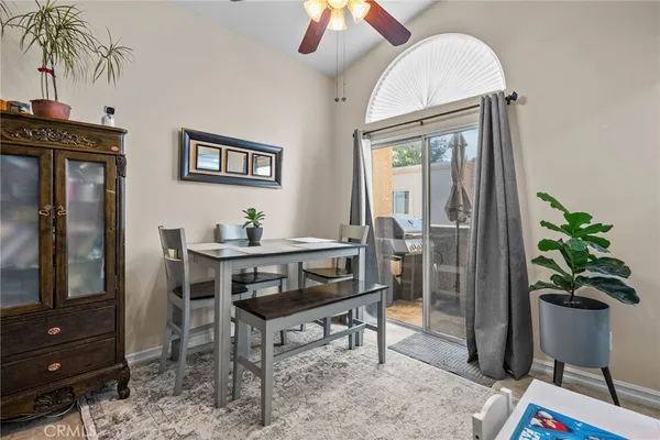 $499,900 | 25258 Steinbeck Avenue, Unit F, Stevenson Ranch, CA 91381