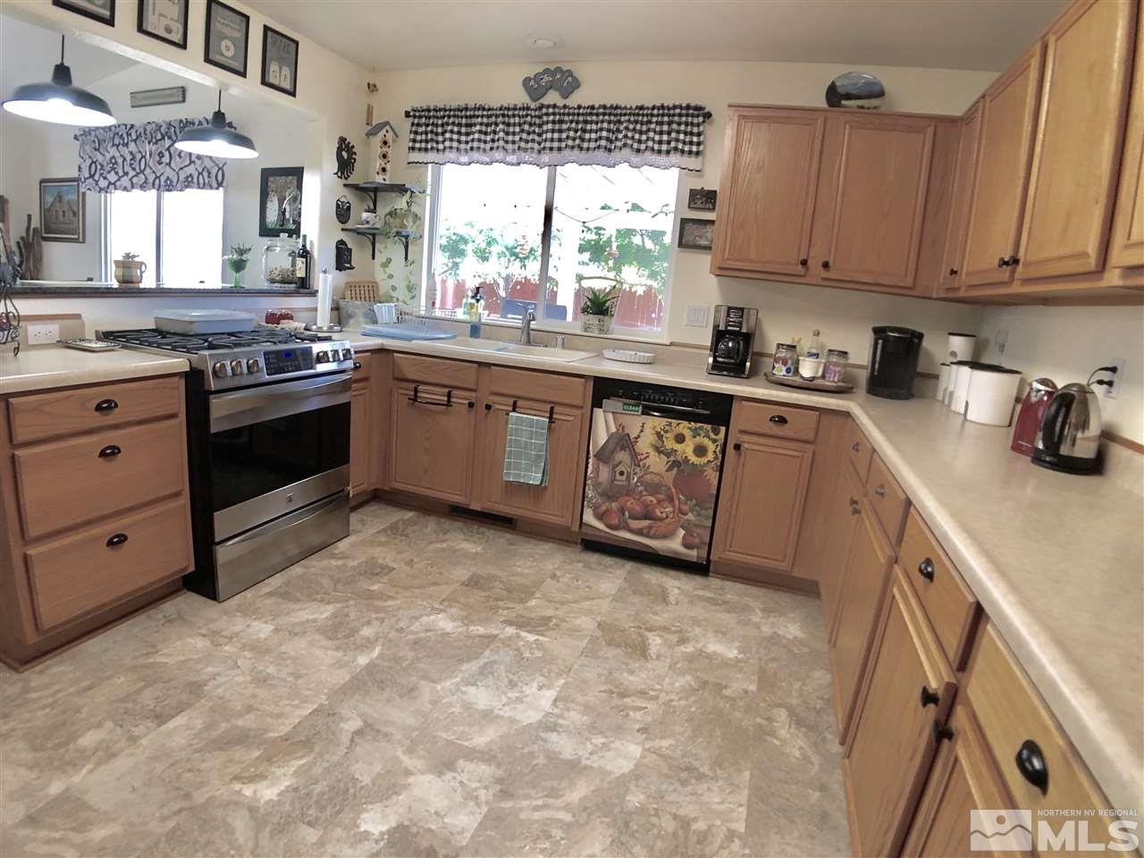 17635 Alexandria Court Reno, NV 89508 - Photo 8 of 27 Photo 9