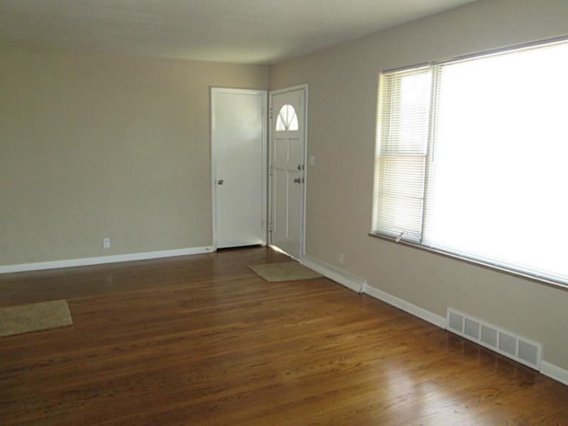 1860 South Hunter Road Indianapolis, IN 46203 - Photo 2 of 16 Gallery Image 2