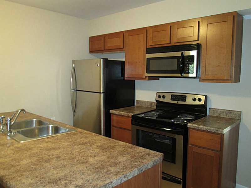 1860 South Hunter Road Indianapolis, IN 46203 - Photo 4 of 16 Gallery Image 4