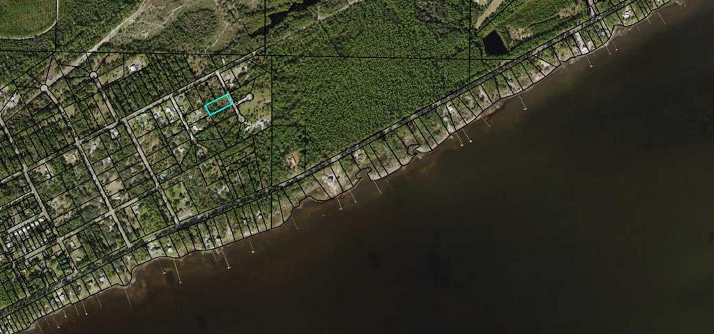 148 Doe Street Carrabelle, FL 32322 - Photo 1 of 9
