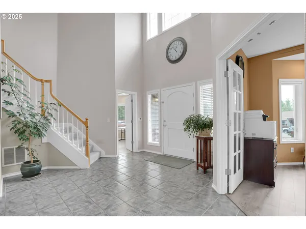 $699,900 | 620 Barbary Court, Gladstone, OR 97027