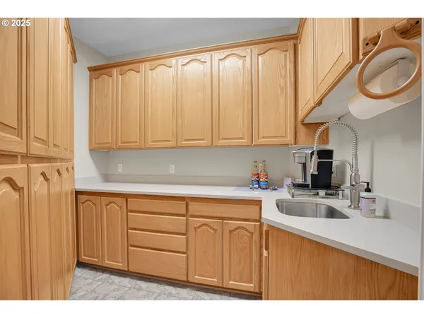 $699,900 | 620 Barbary Court, Gladstone, OR 97027