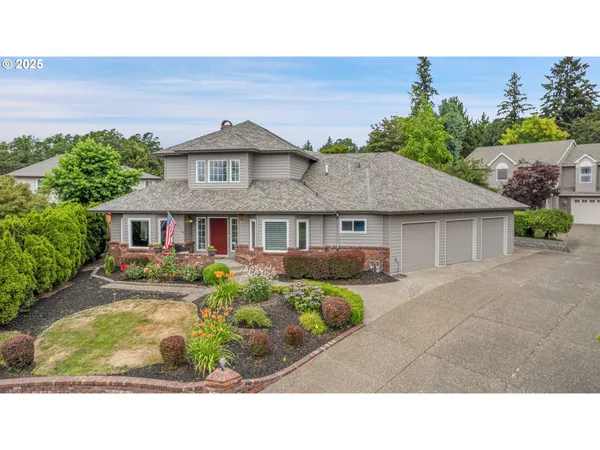 $699,900 | 620 Barbary Court, Gladstone, OR 97027
