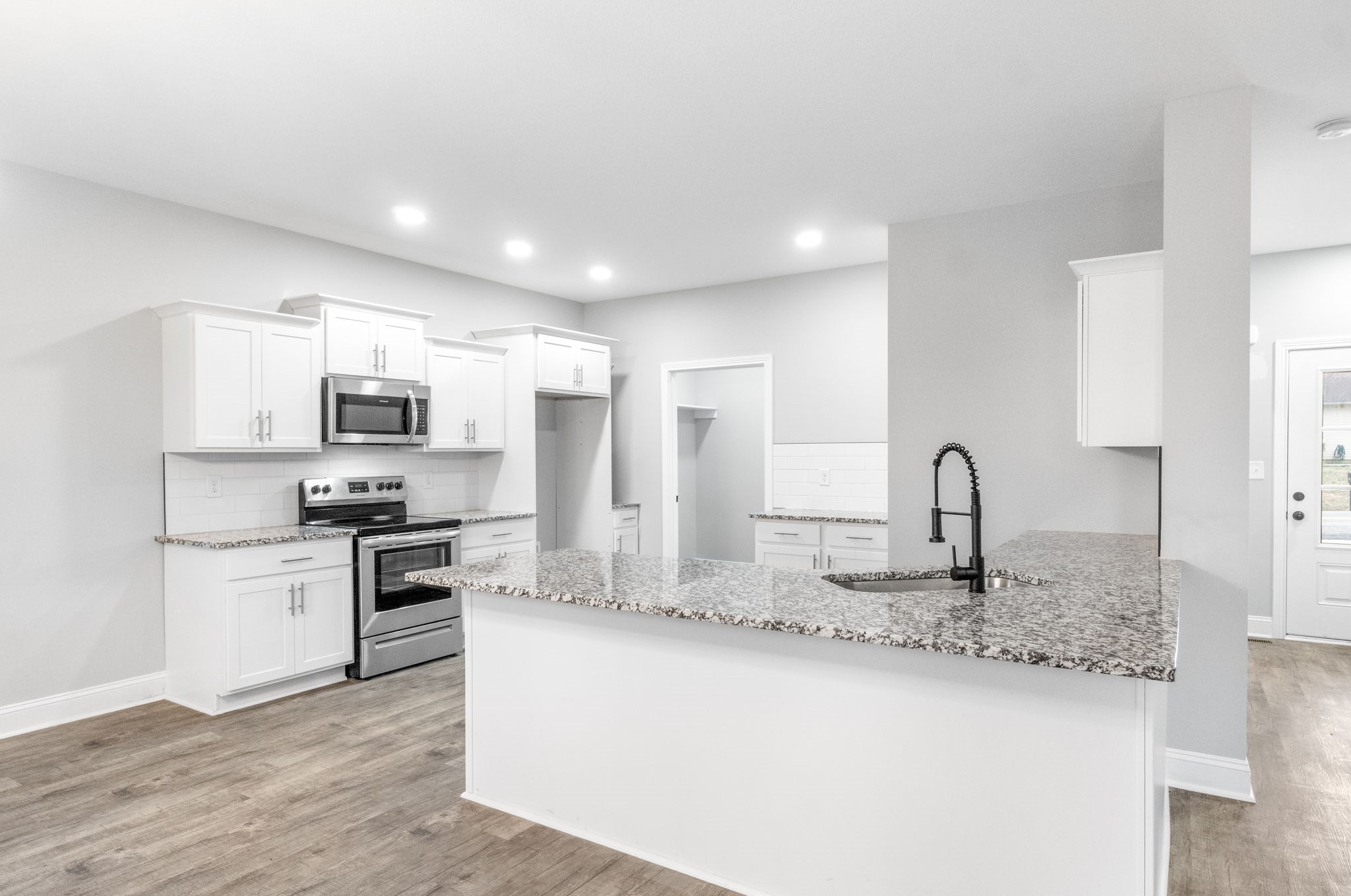 2129 Powell Road Clarksville, TN 37043 - Photo 12 of 42