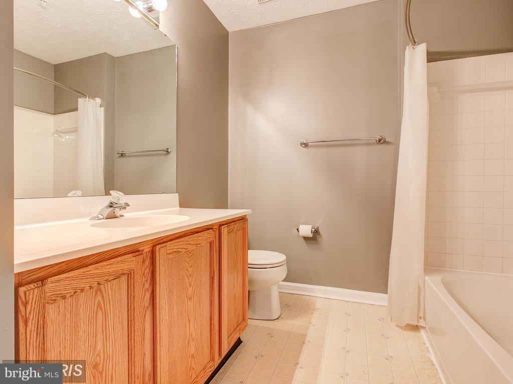 2648 Summers Ridge Drive Odenton, MD 21113 - Photo 20 of 27 Bath