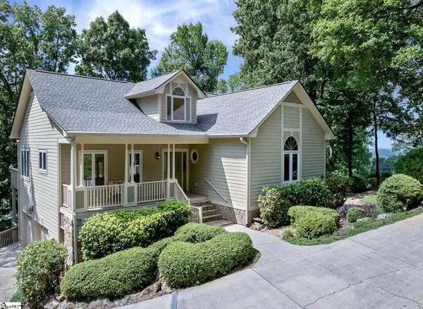 $820,000 | 15 Grosbeak Way, Landrum, SC 29356