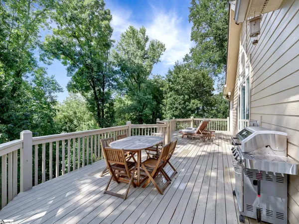 $820,000 | 15 Grosbeak Way, Landrum, SC 29356