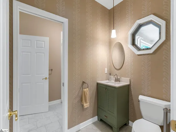 $820,000 | 15 Grosbeak Way, Landrum, SC 29356