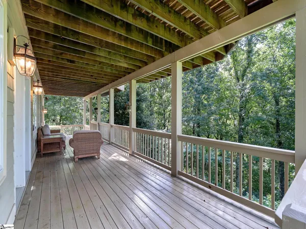 $820,000 | 15 Grosbeak Way, Landrum, SC 29356