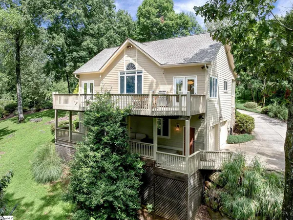 $820,000 | 15 Grosbeak Way, Landrum, SC 29356