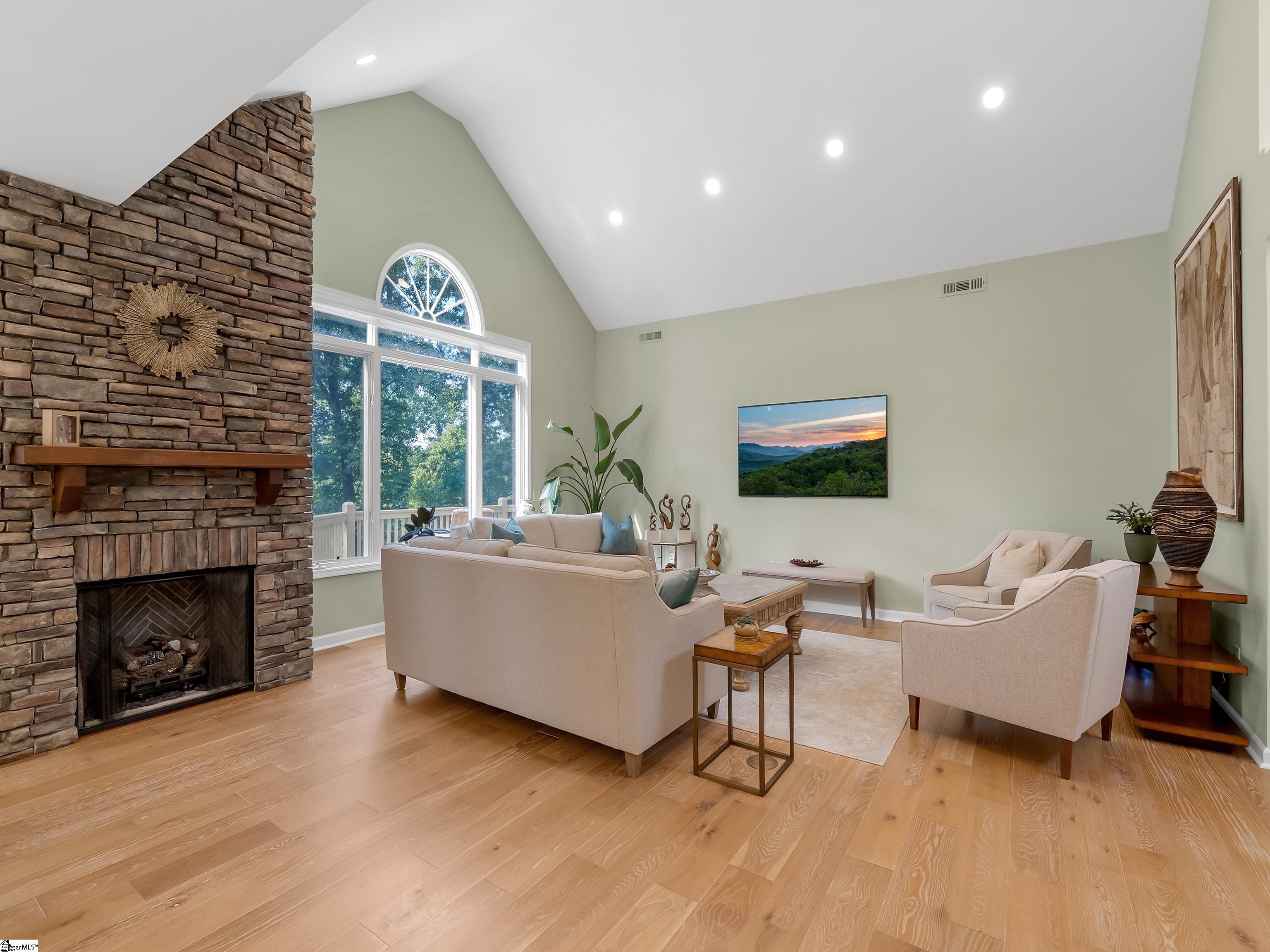 15 Grosbeak Way Landrum, SC 29356 - Photo 5 of 37