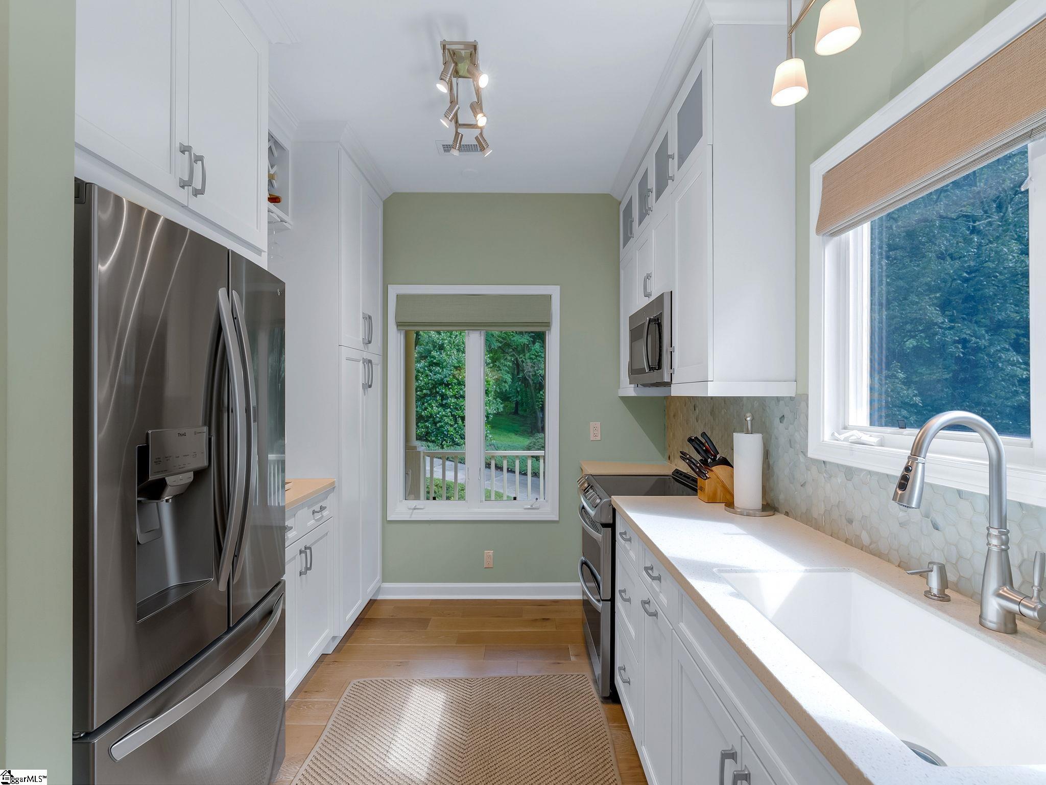 15 Grosbeak Way Landrum, SC 29356 - Photo 8 of 37