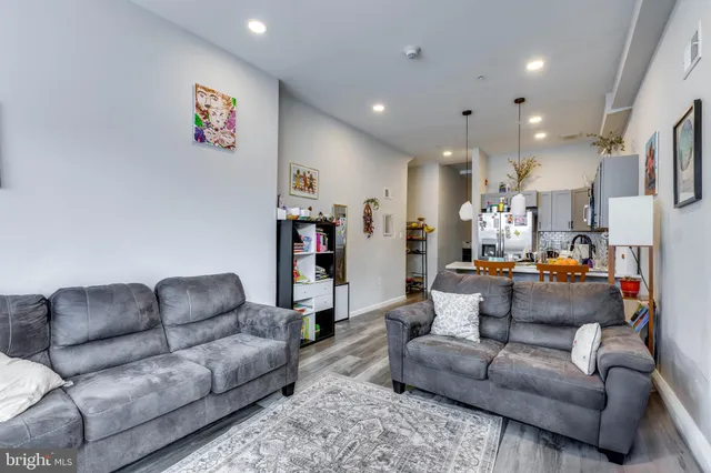 $714,998 | 623 West Oxford Street, Philadelphia, PA 19122