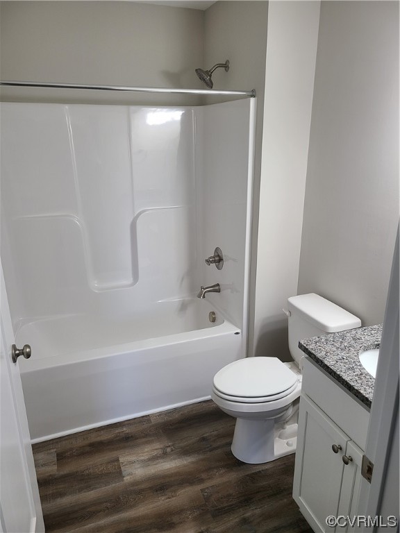 319 Hawkins Farm Road Bumpass, VA 23024 - Photo 9 of 11 a bathroom with a toilet and a bathtub