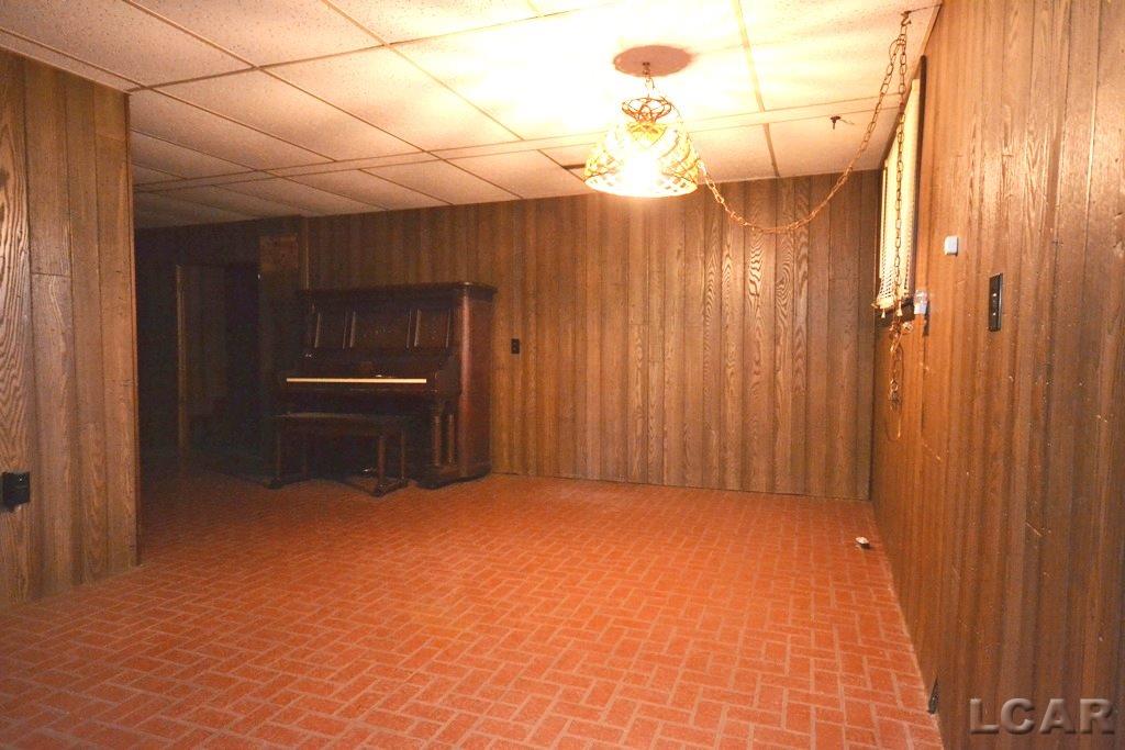 511 North Occidental Road Tecumseh, MI 49286 - Photo 17 of 45 31362638-16.JPG