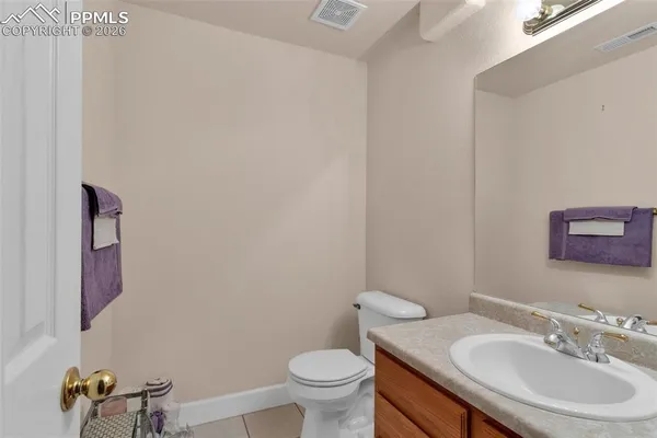 $750,000 | 8 Pasadena Drive, Pueblo, CO 81005