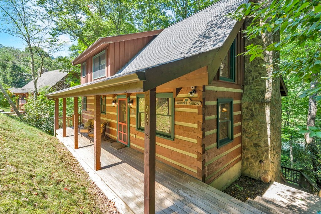 267 Streamside Lane Seven Devils, NC 28604 - Photo 4 of 42 Gallery Image 4