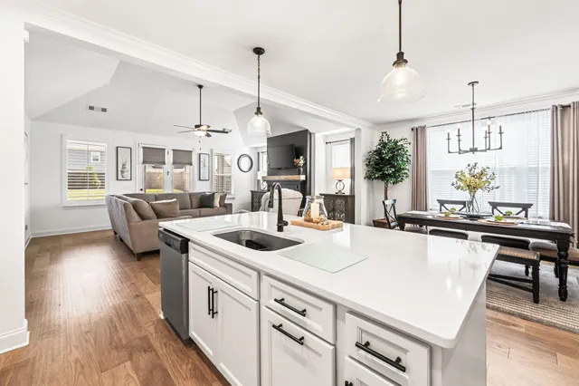 $674,000 | 3015 Shandor St Spring Hill, Spring Hill, TN 37174