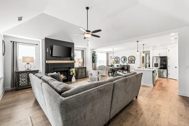 $674,000 | 3015 Shandor St Spring Hill, Spring Hill, TN 37174