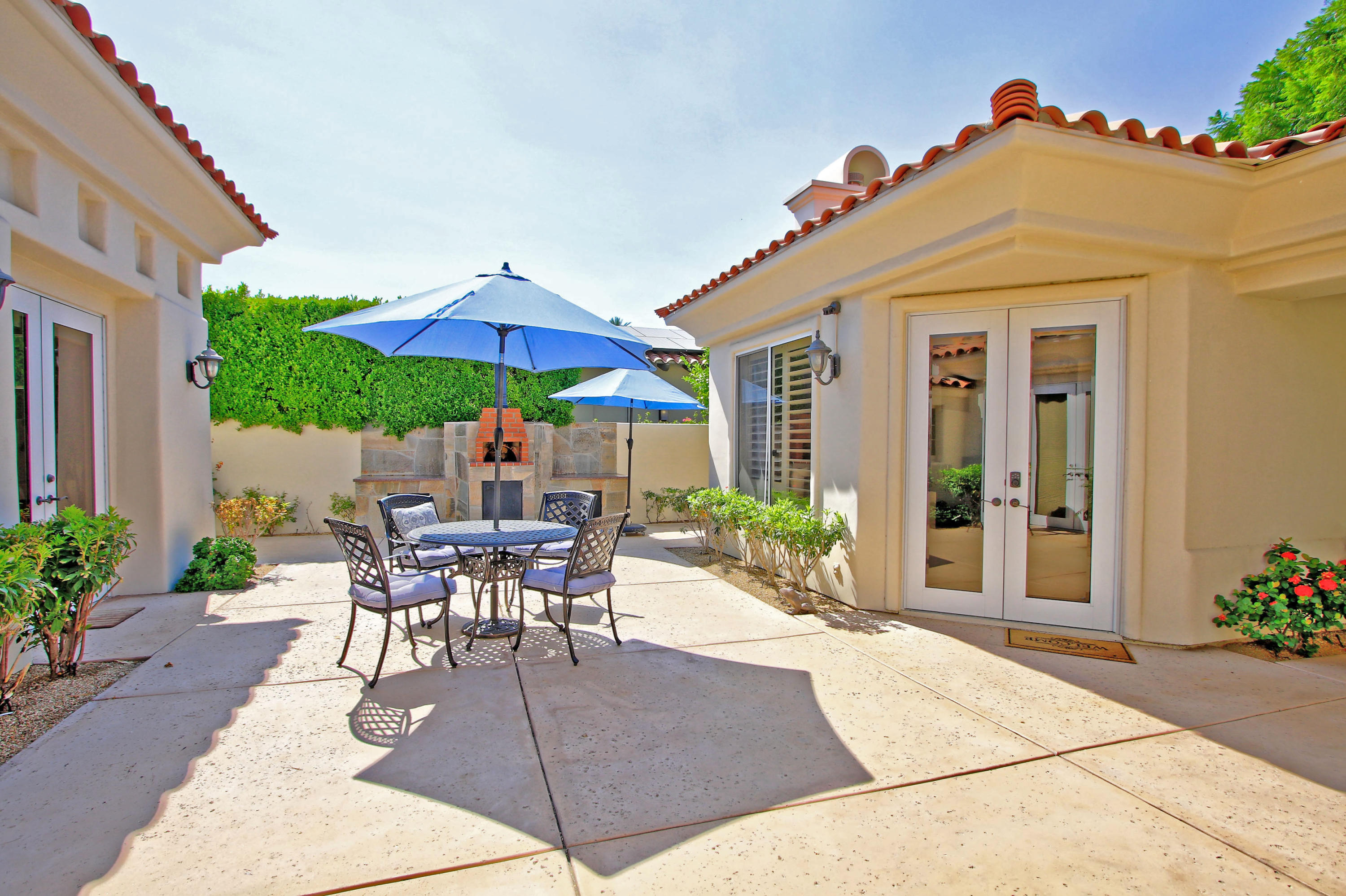 130 Loch Lomond Road Rancho Mirage, CA 92270 - Photo 4 of 65 2 Room Casita with Fireplace