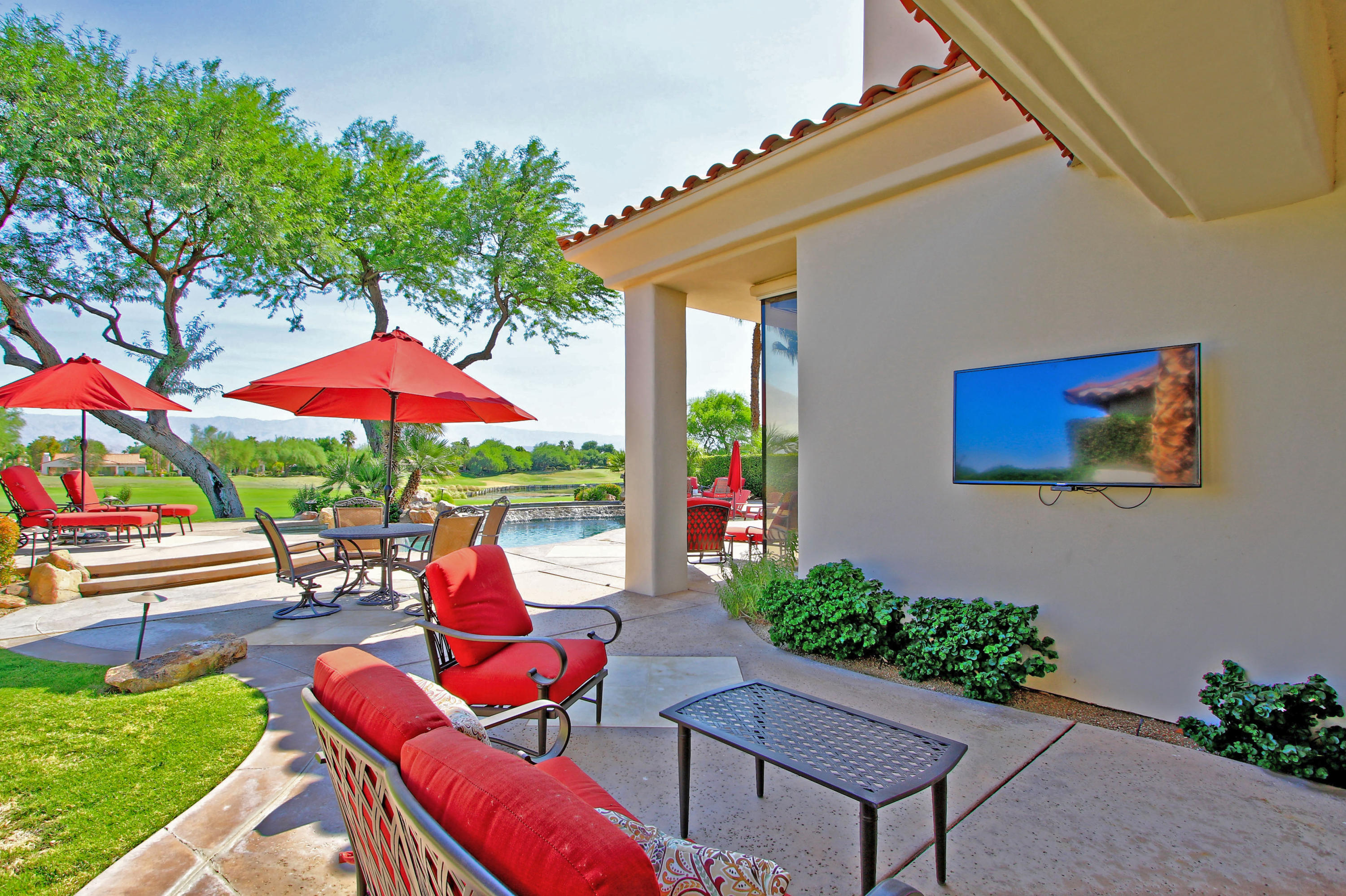 130 Loch Lomond Road Rancho Mirage, CA 92270 - Photo 62 of 65 Outdoor TV Viewing