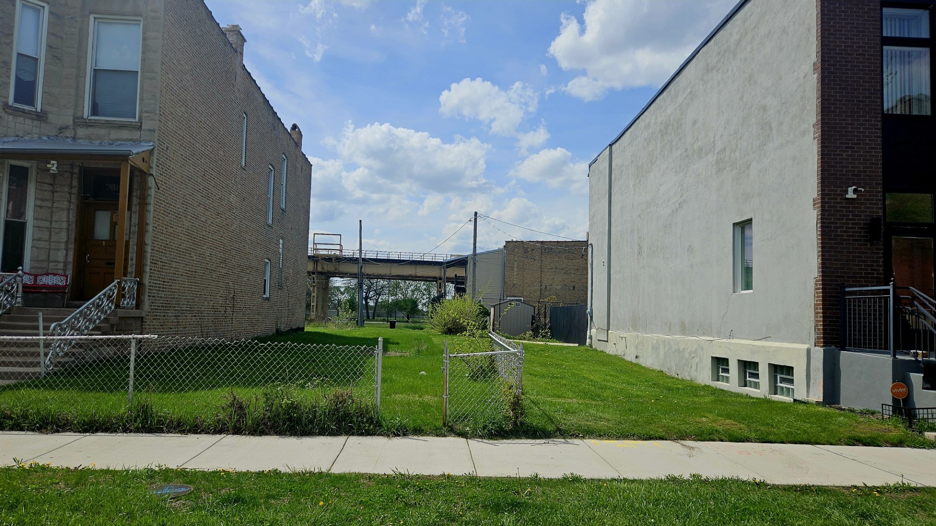 3808 South Wabash Avenue Chicago, IL 60653 - Photo 1 of 3 a view of a back yard of the house