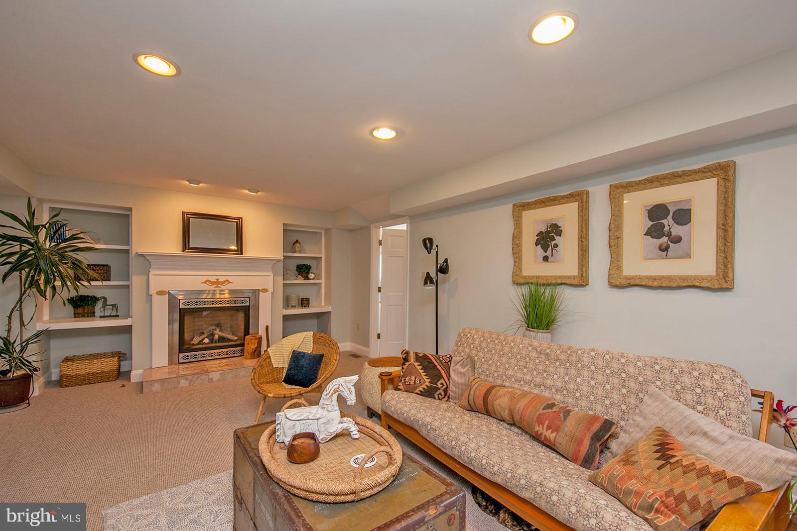1379 Cedar Grove Road Winchester, VA 22603 - Photo 21 of 57 Family room