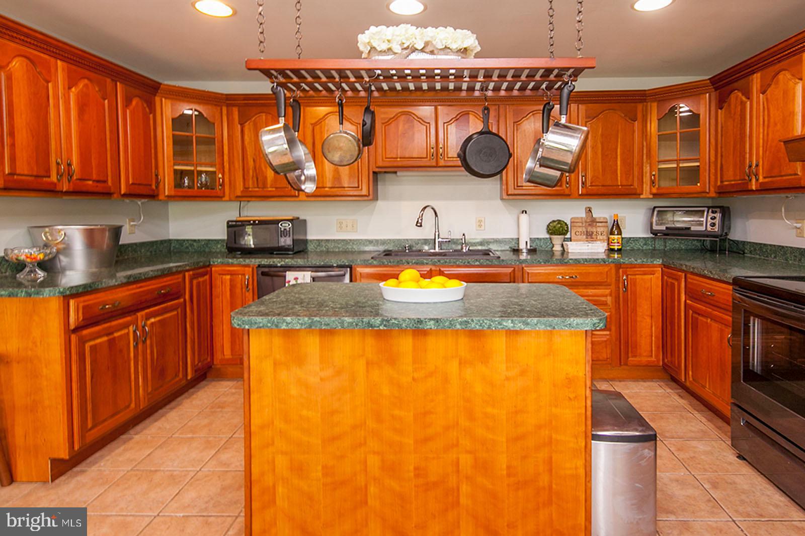 1379 Cedar Grove Road Winchester, VA 22603 - Photo 9 of 57 Kitchen w/island