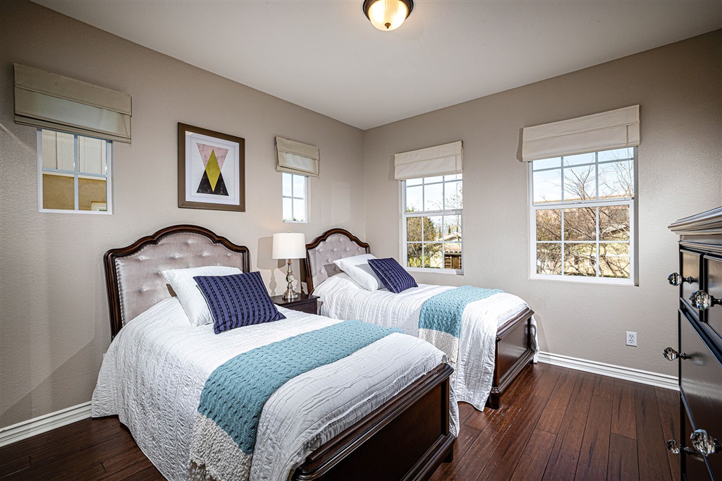 2721 Paradise Road Carlsbad, CA 92009 - Photo 22 of 25 Gallery Image 22