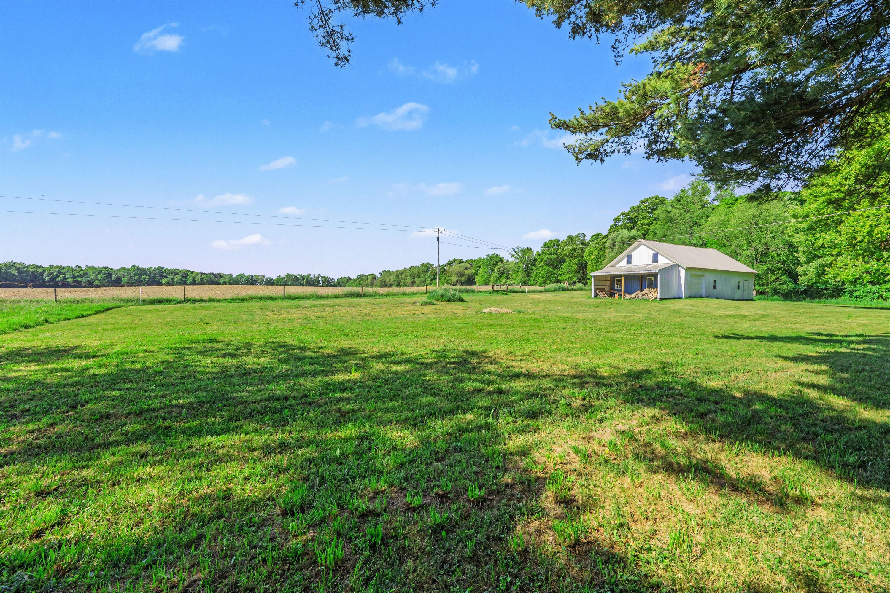 16077 Highway 216 Three Rivers, MI 49093 - Photo 16 of 25 017_file_4246