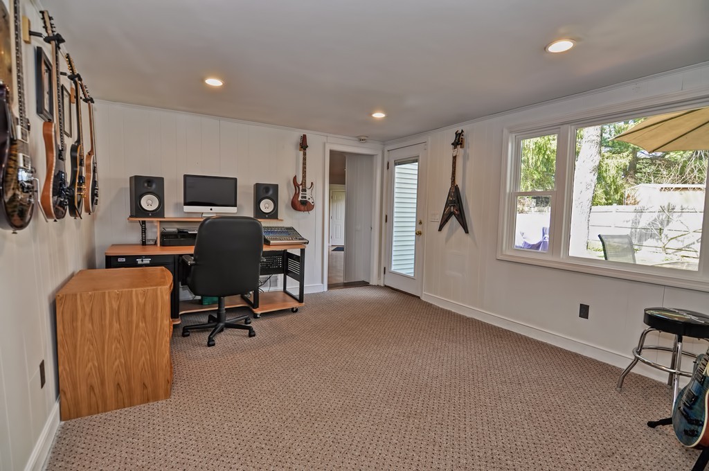 20 Brookview Road Holliston, MA 01746 - Photo 22 of 30 Gallery Image 22