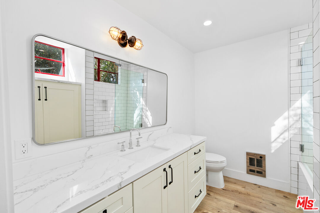 29235 Heathercliff Road, Unit 6 Malibu, CA 90265 - Photo 12 of 24