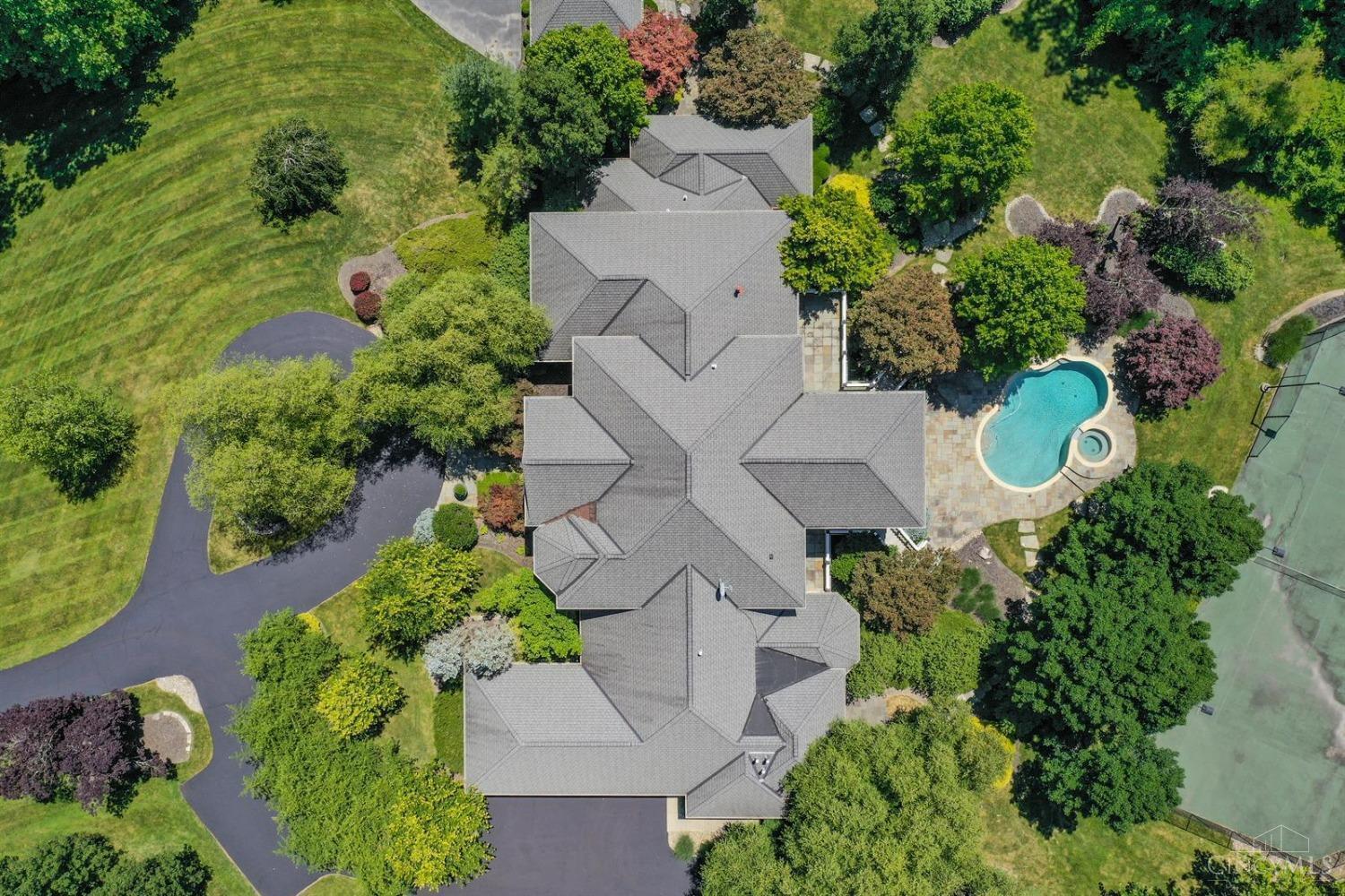 9435 Shawnee Run Road Cincinnati, OH 45243 - Photo 45 of 50