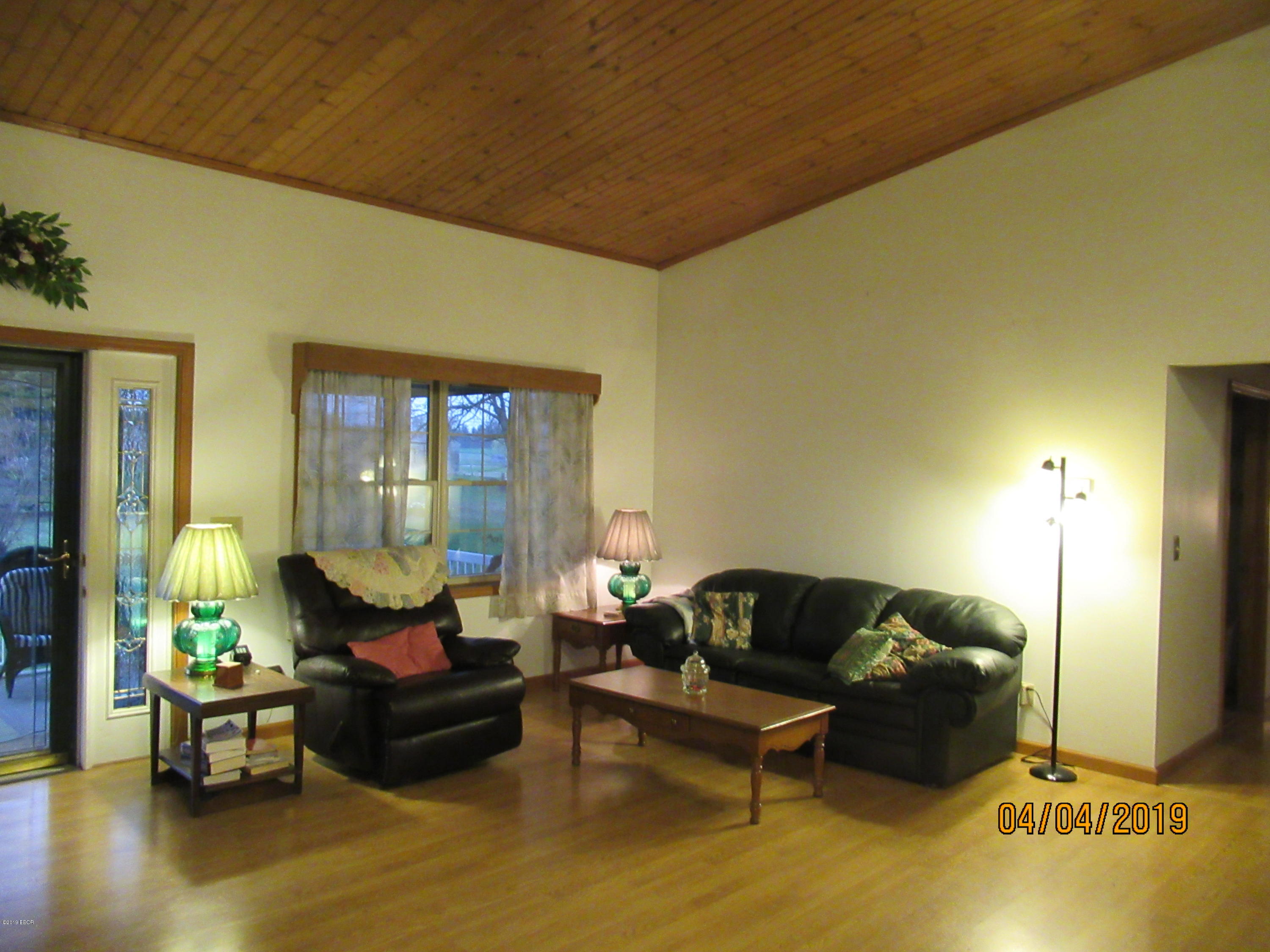 98 East Church Street Raleigh, IL 62977 - Photo 11 of 38