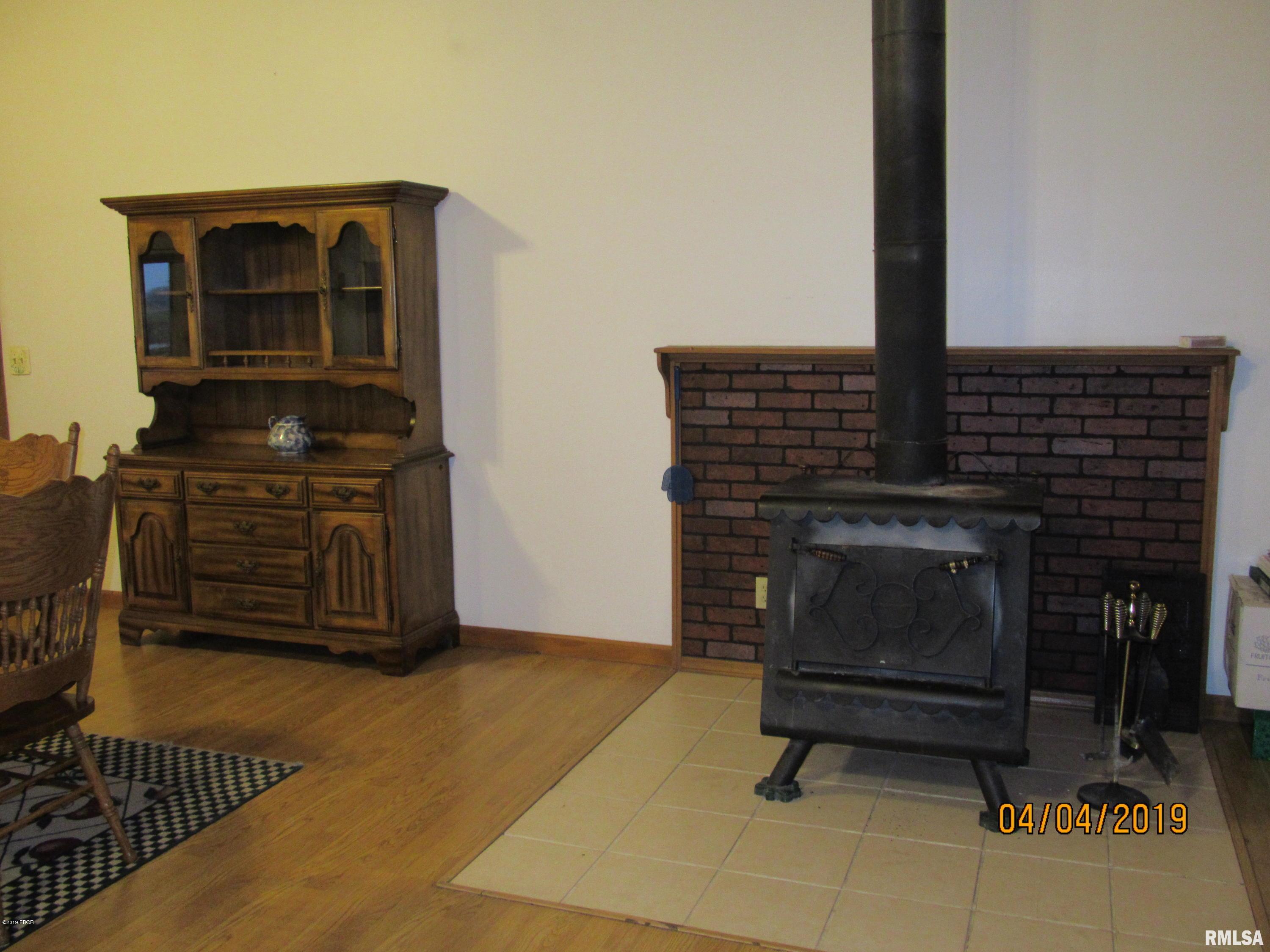 98 East Church Street Raleigh, IL 62977 - Photo 14 of 38