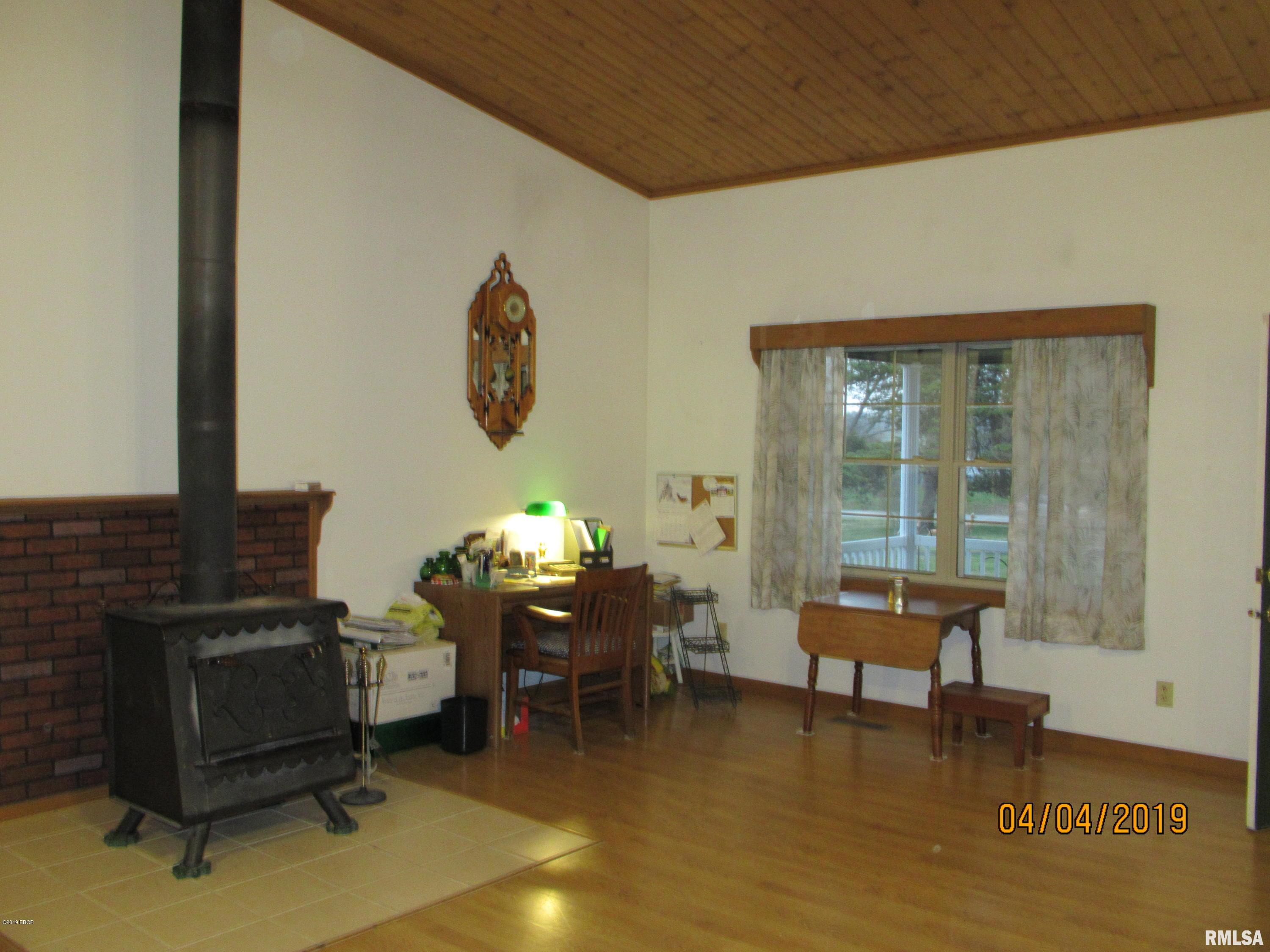 98 East Church Street Raleigh, IL 62977 - Photo 16 of 38