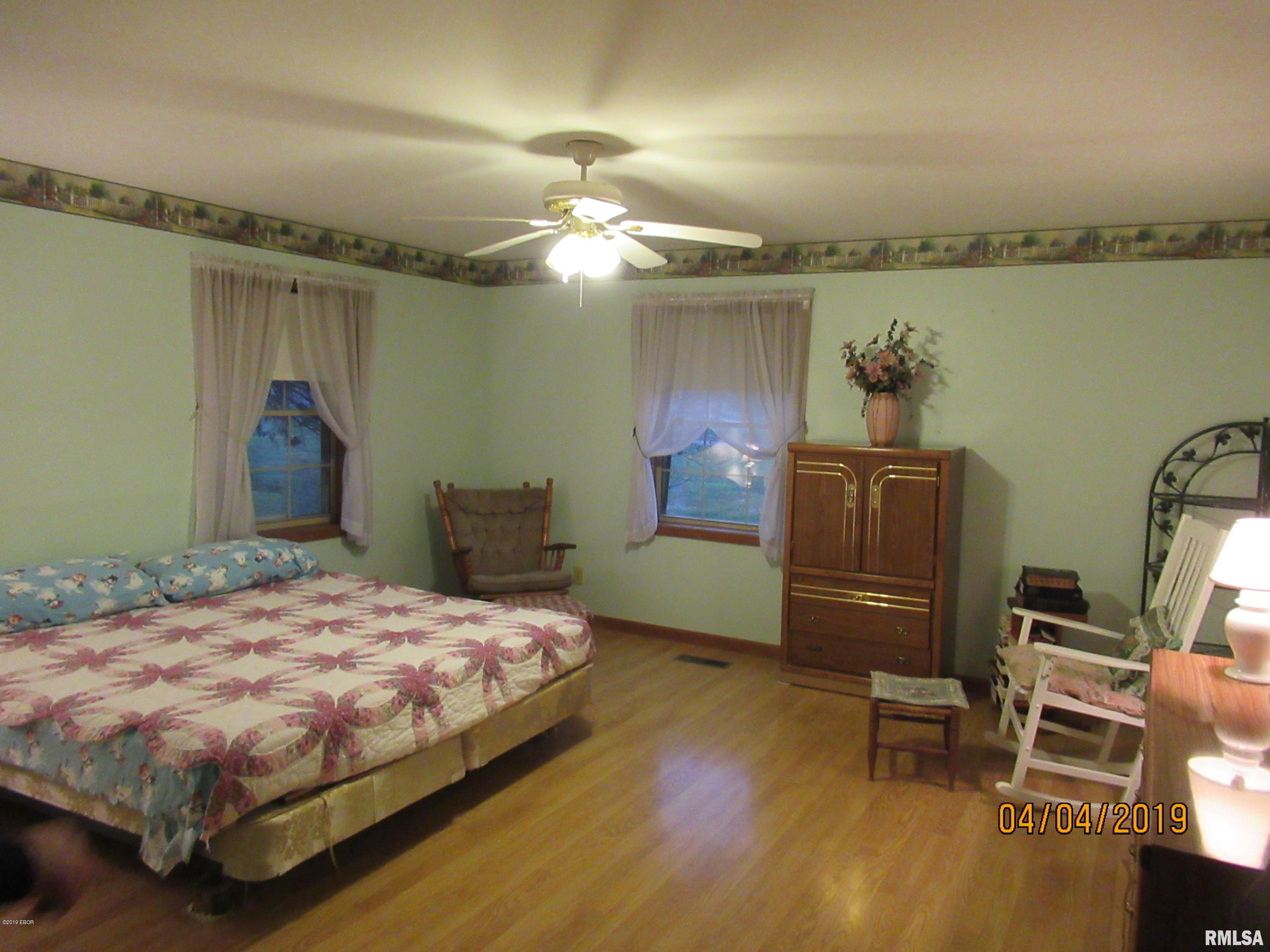 98 East Church Street Raleigh, IL 62977 - Photo 18 of 38