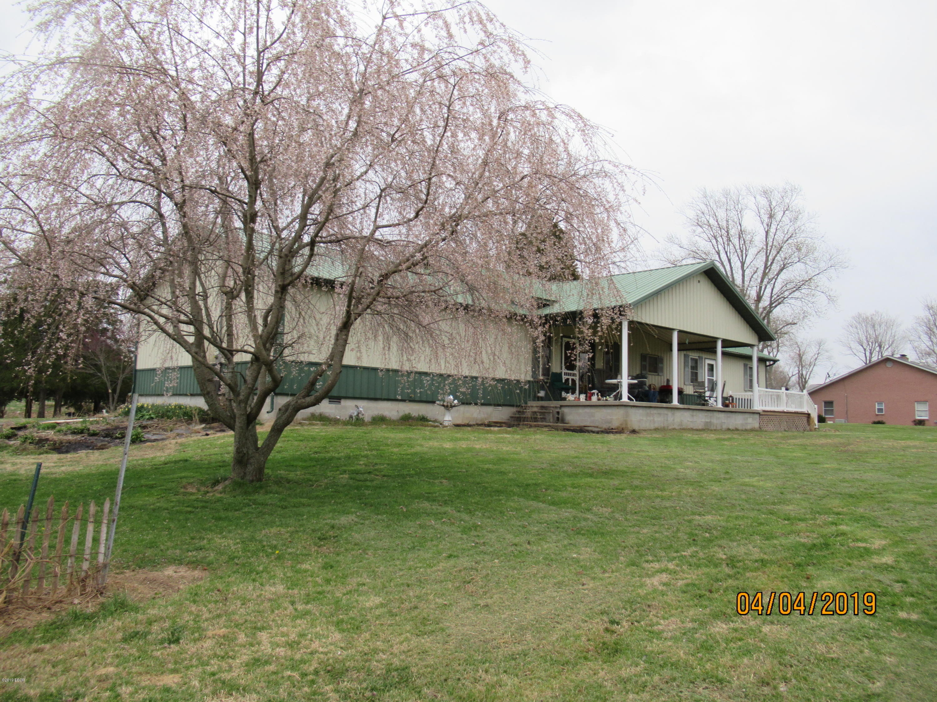 98 East Church Street Raleigh, IL 62977 - Photo 29 of 38