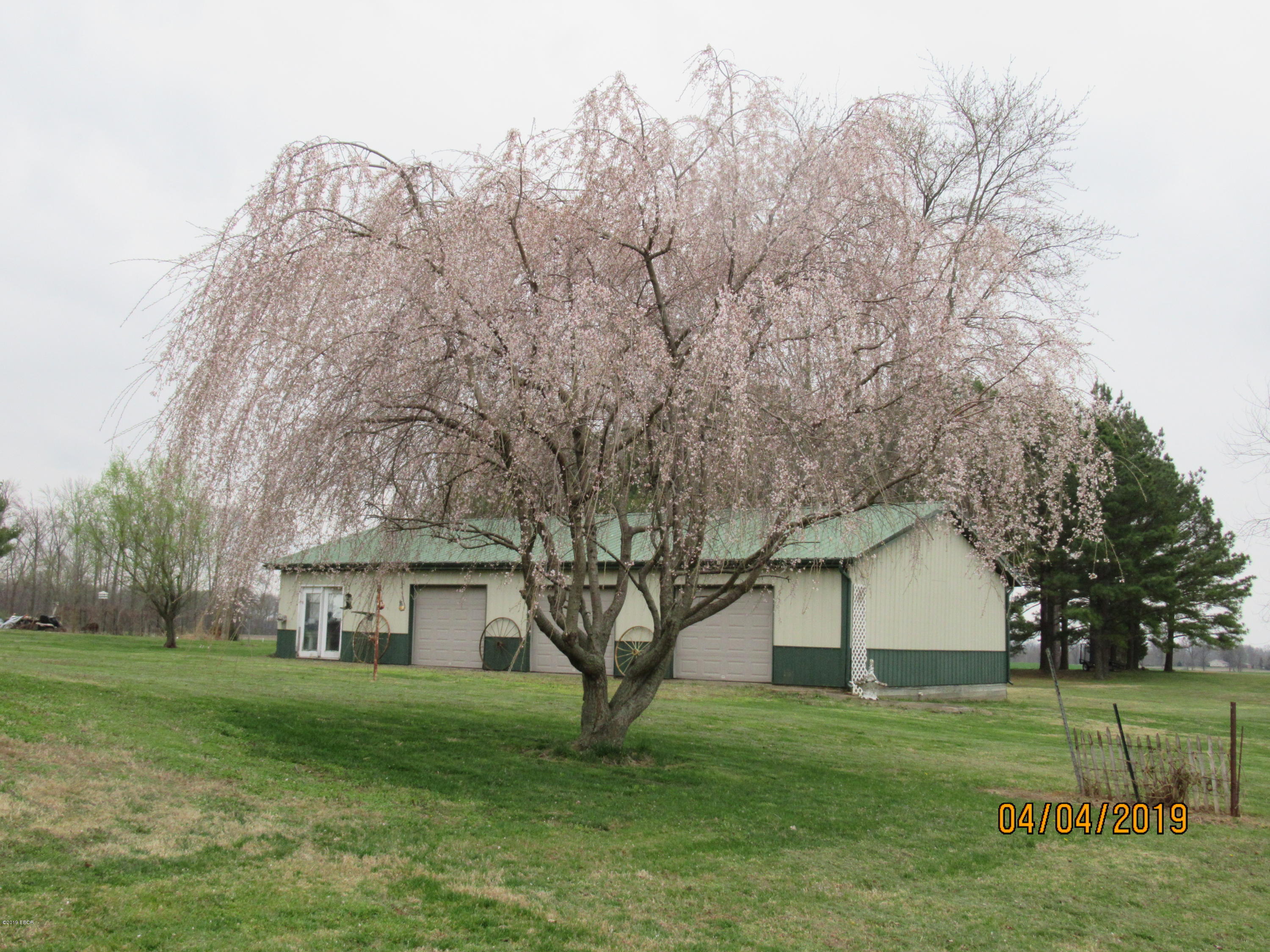 98 East Church Street Raleigh, IL 62977 - Photo 5 of 38