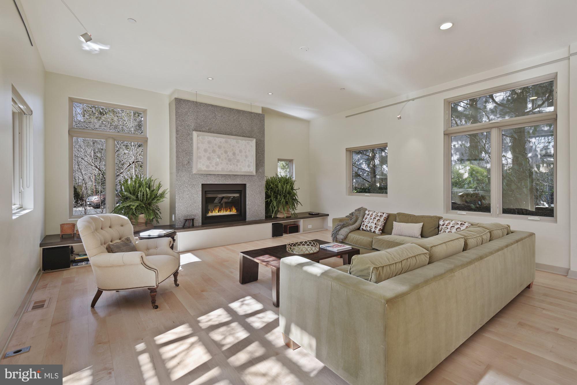 6301 West Halbert Road Bethesda, MD 20817 - Photo 18 of 55 Living Room and Side Yard