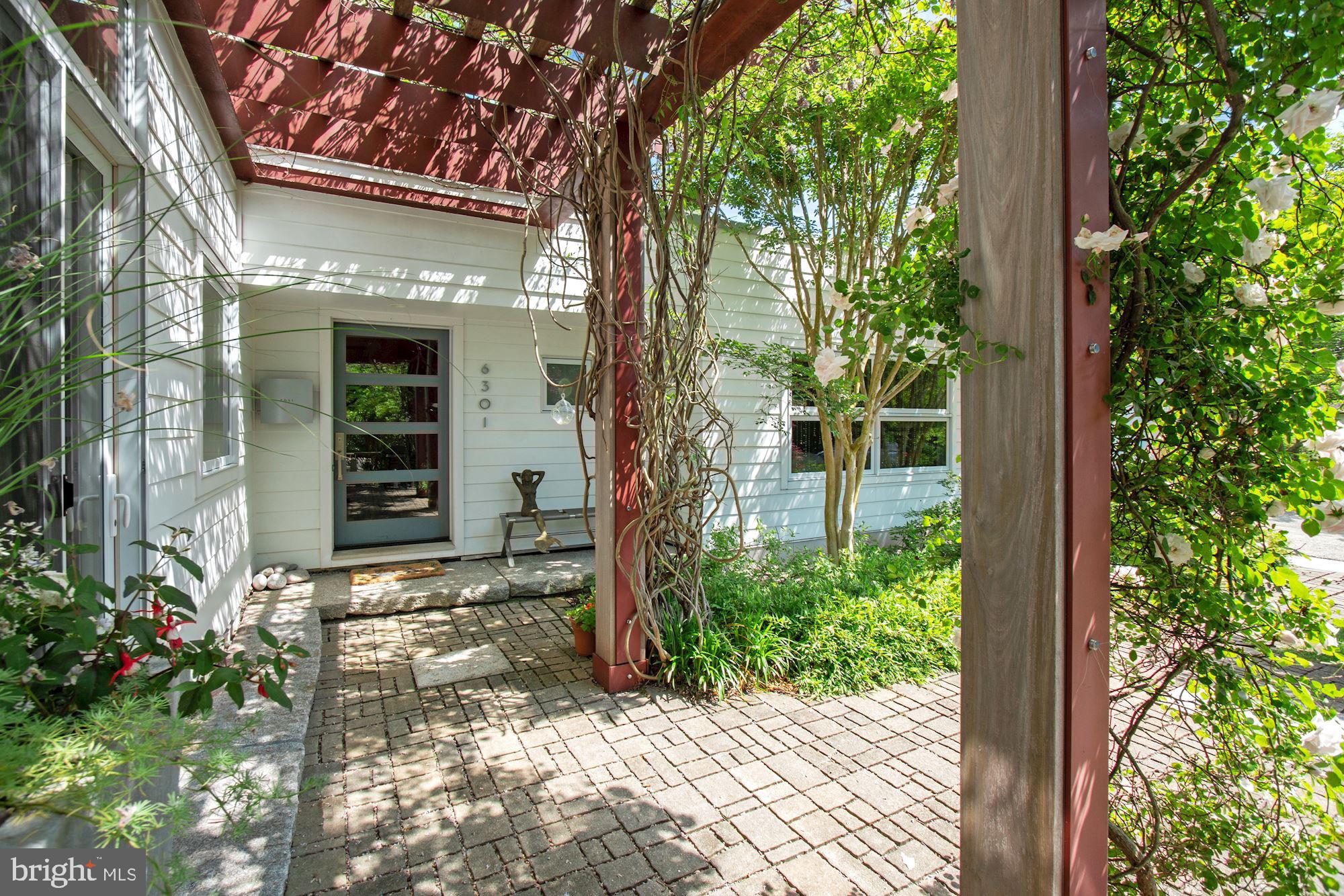 6301 West Halbert Road Bethesda, MD 20817 - Photo 5 of 55