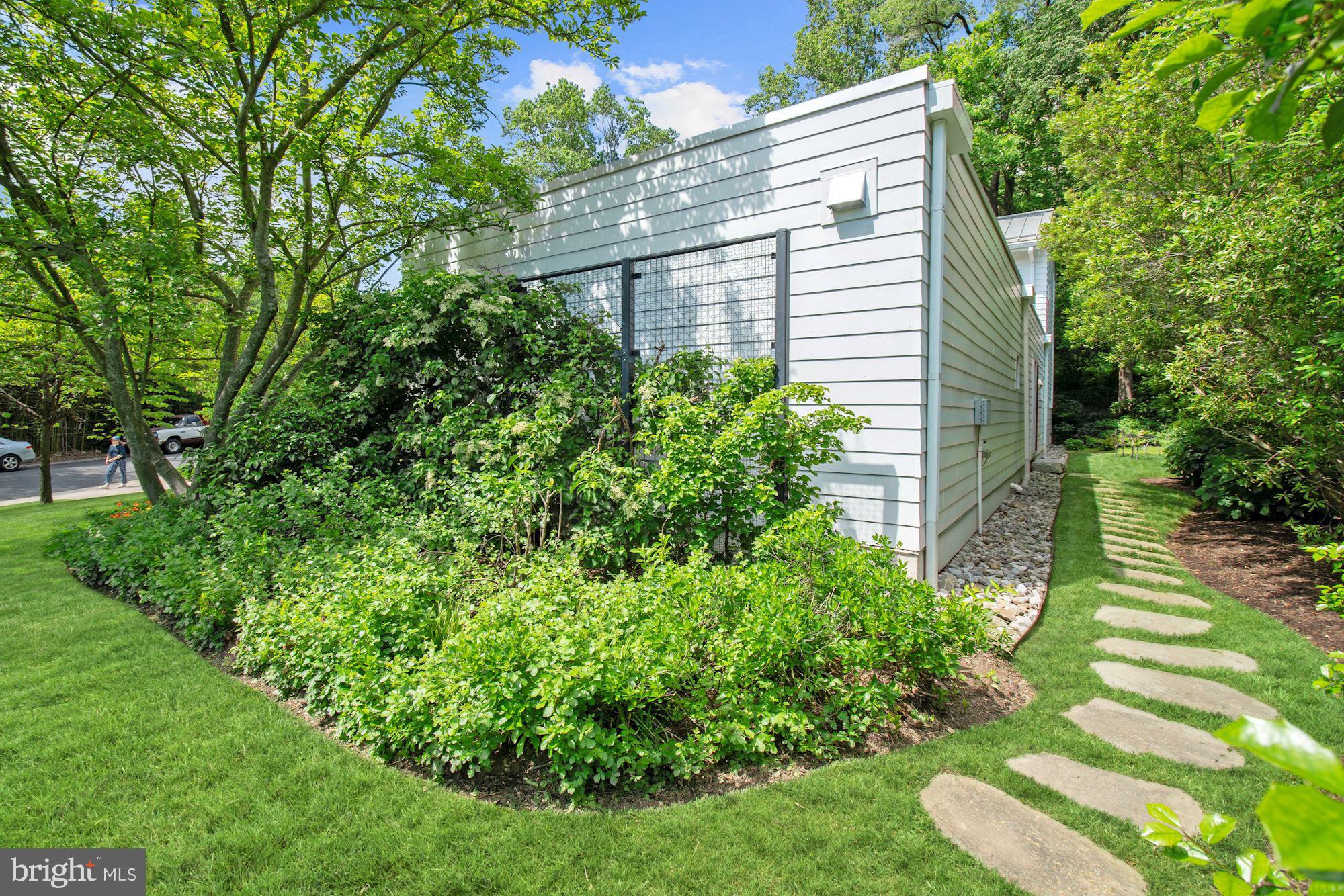 6301 West Halbert Road Bethesda, MD 20817 - Photo 50 of 55