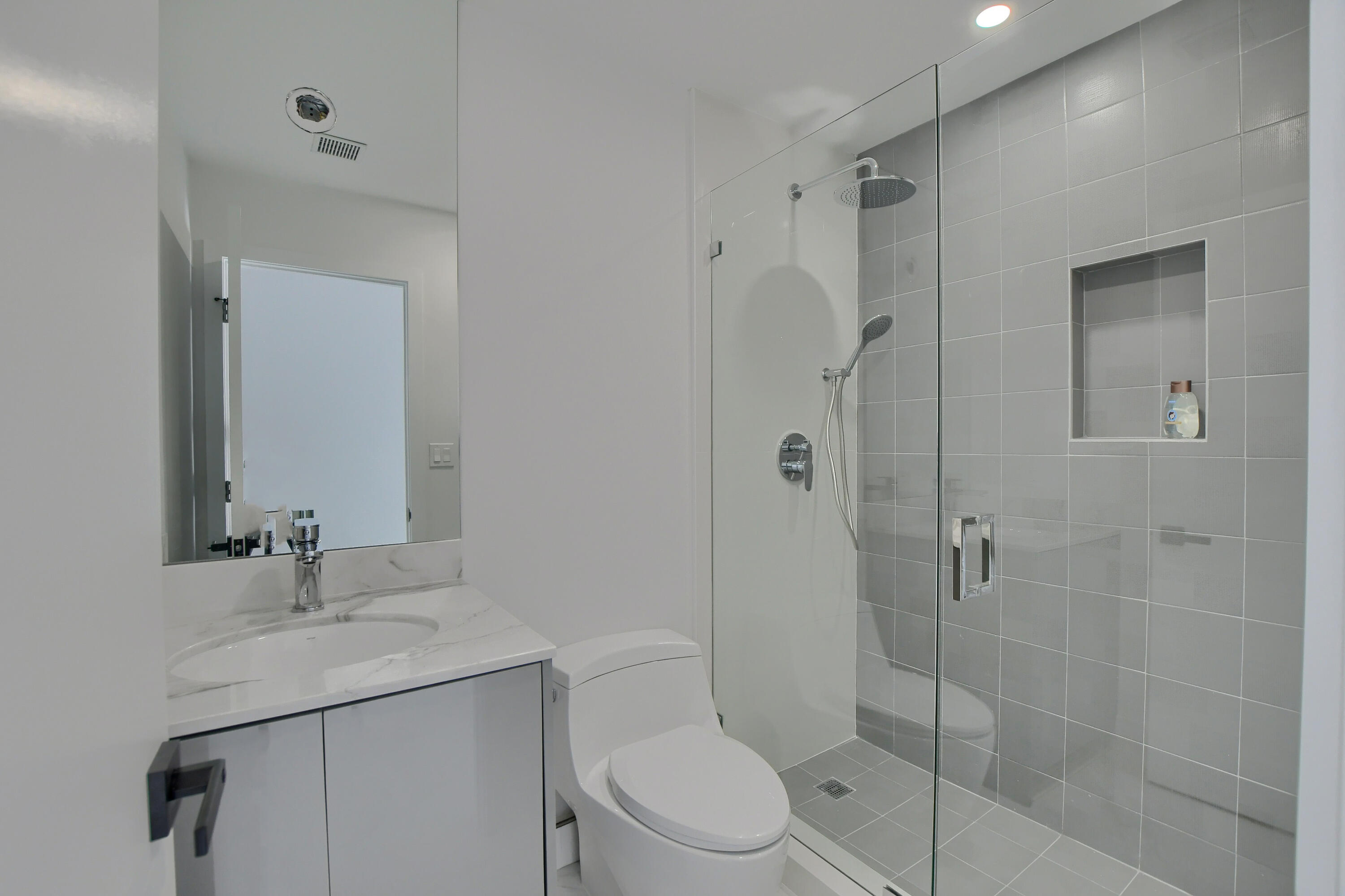 904 Bridgewood Place Boca Raton, FL 33434 - Photo 11 of 23 08_ebf_3570-hdr(5)