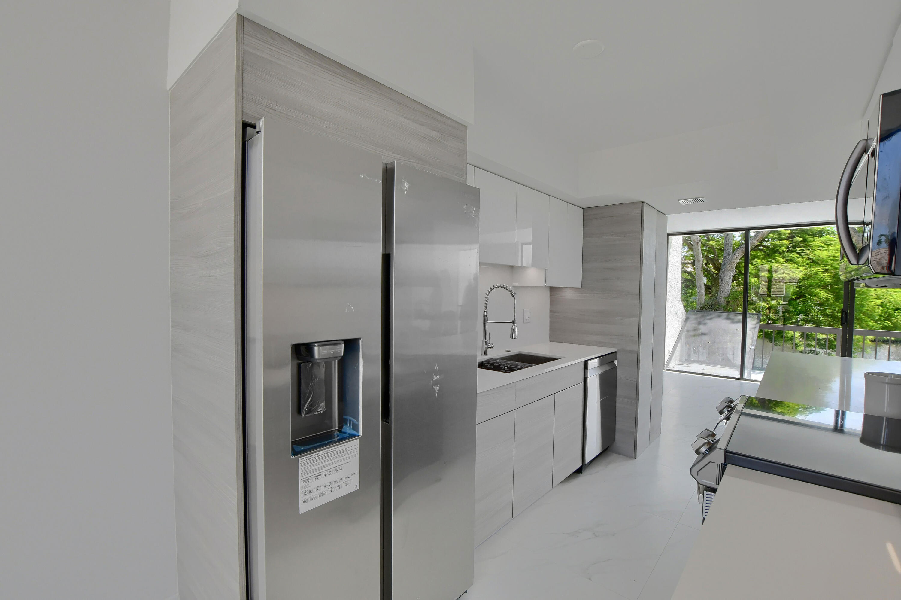 904 Bridgewood Place Boca Raton, FL 33434 - Photo 2 of 23 17_ebf_3615-hdr(5)