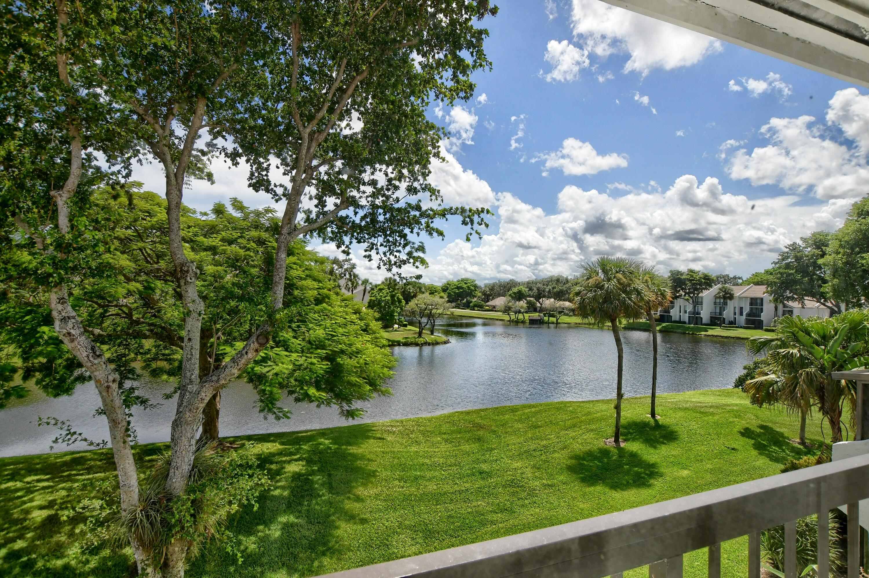 904 Bridgewood Place Boca Raton, FL 33434 - Photo 22 of 23 14_ebf_3600-hdr(5)