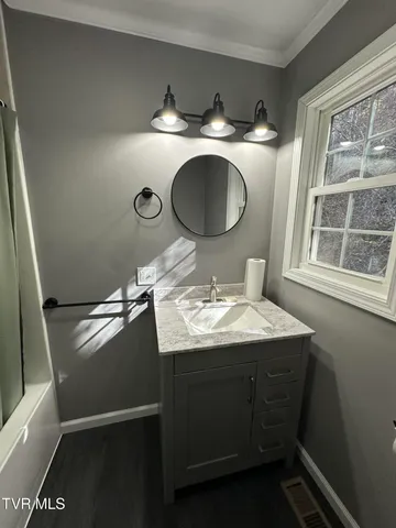 $259,000 | 29184 Tobias Drive, Meadowview, VA 24361