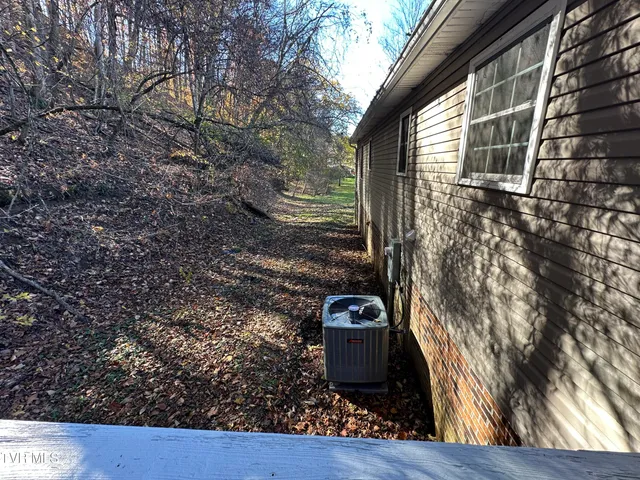 $259,000 | 29184 Tobias Drive, Meadowview, VA 24361