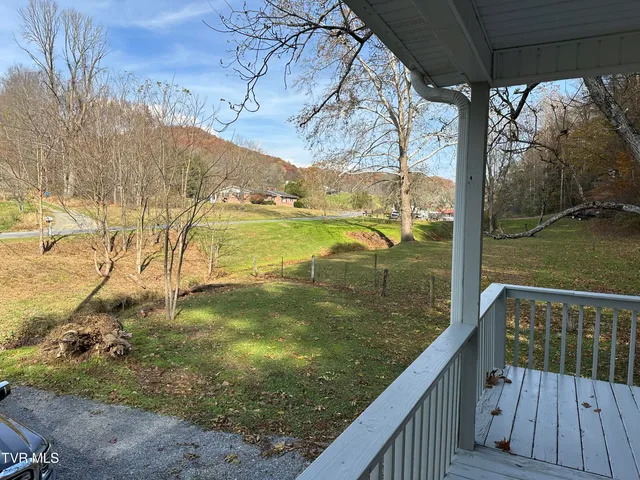 $259,000 | 29184 Tobias Drive, Meadowview, VA 24361