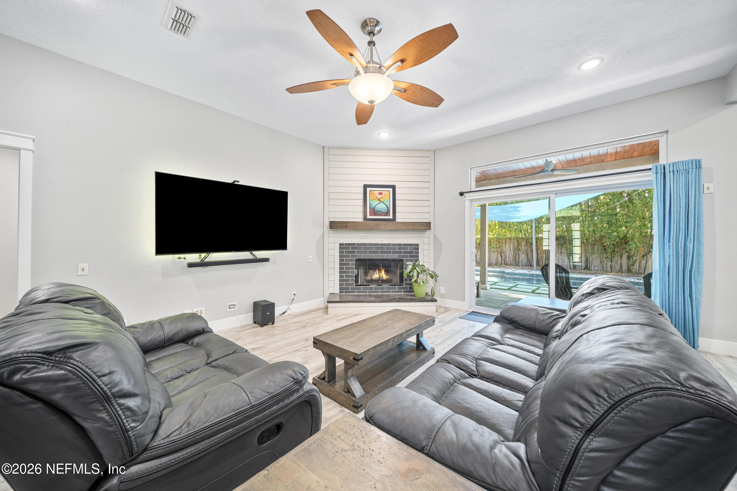 53 Oakwood Road Jacksonville Beach, FL 32250 - Photo 14 of 55 15_ar503945